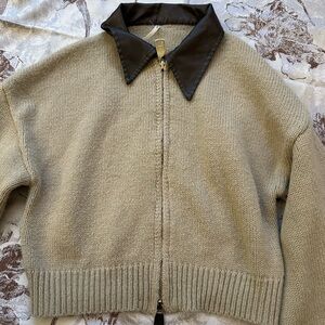Beige Zip-Up Sweater with Brown Collar